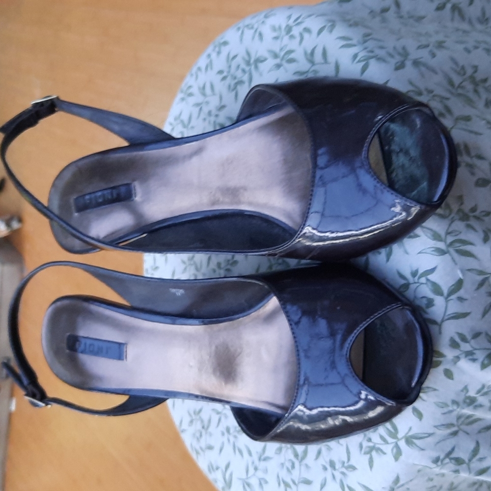 Fioni brown heels size 11